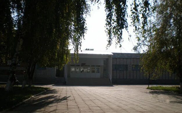 Школа в кущевской номер 4. Школа 16 кущевская. 6 школа станица кущевская. Школа 4 кущевская. Школа 16 кущевская.