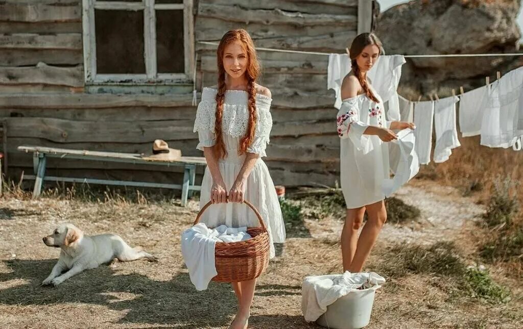 Что означает сенная девушка