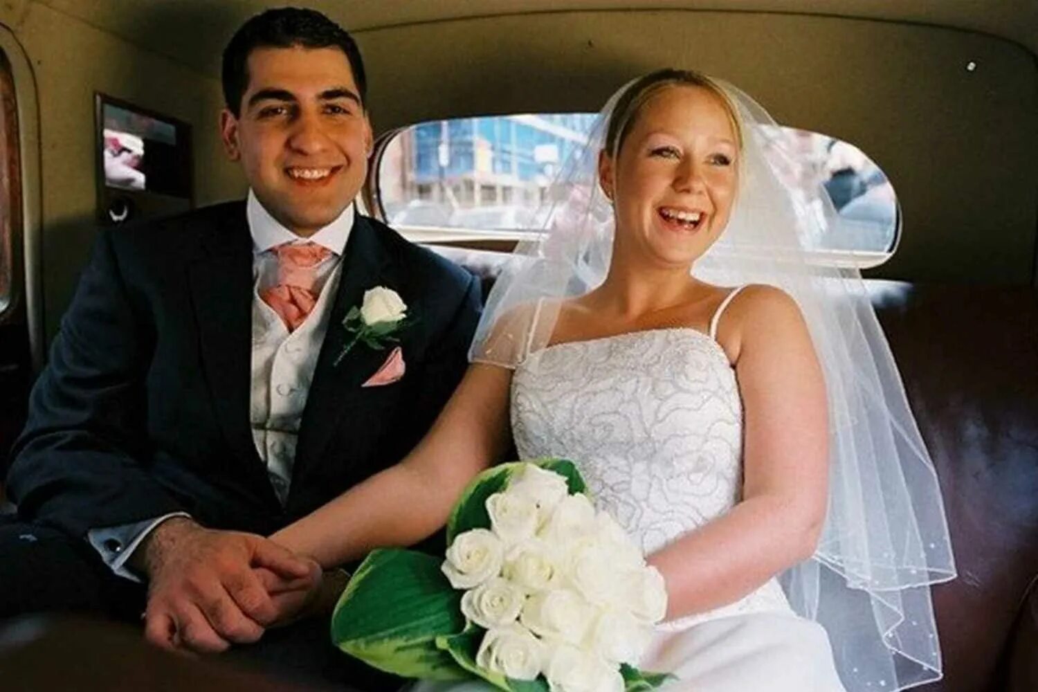 Свадебные традиции армении. Армянская свадьба венчание. Кавор армянский. Русский и армянка брак. Армкнин и русска свадьба.