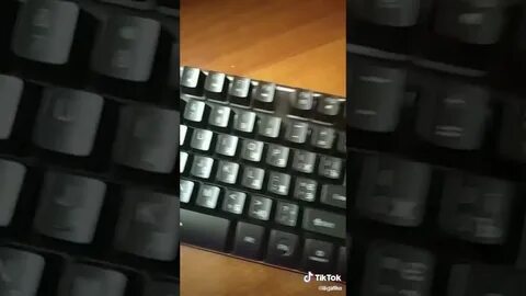 Клавиатуру верните нормальную