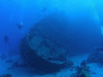 Затонул в красном море