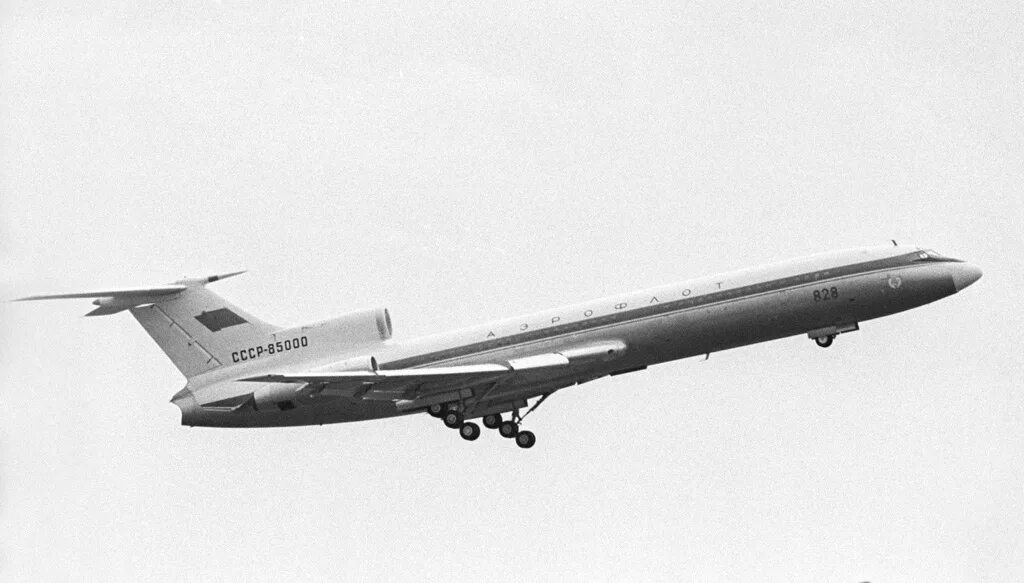 CCCP-85520 TU-154 Aeroflot CCCP-85520 TU-154B-2 c/n 81A520. Flickr