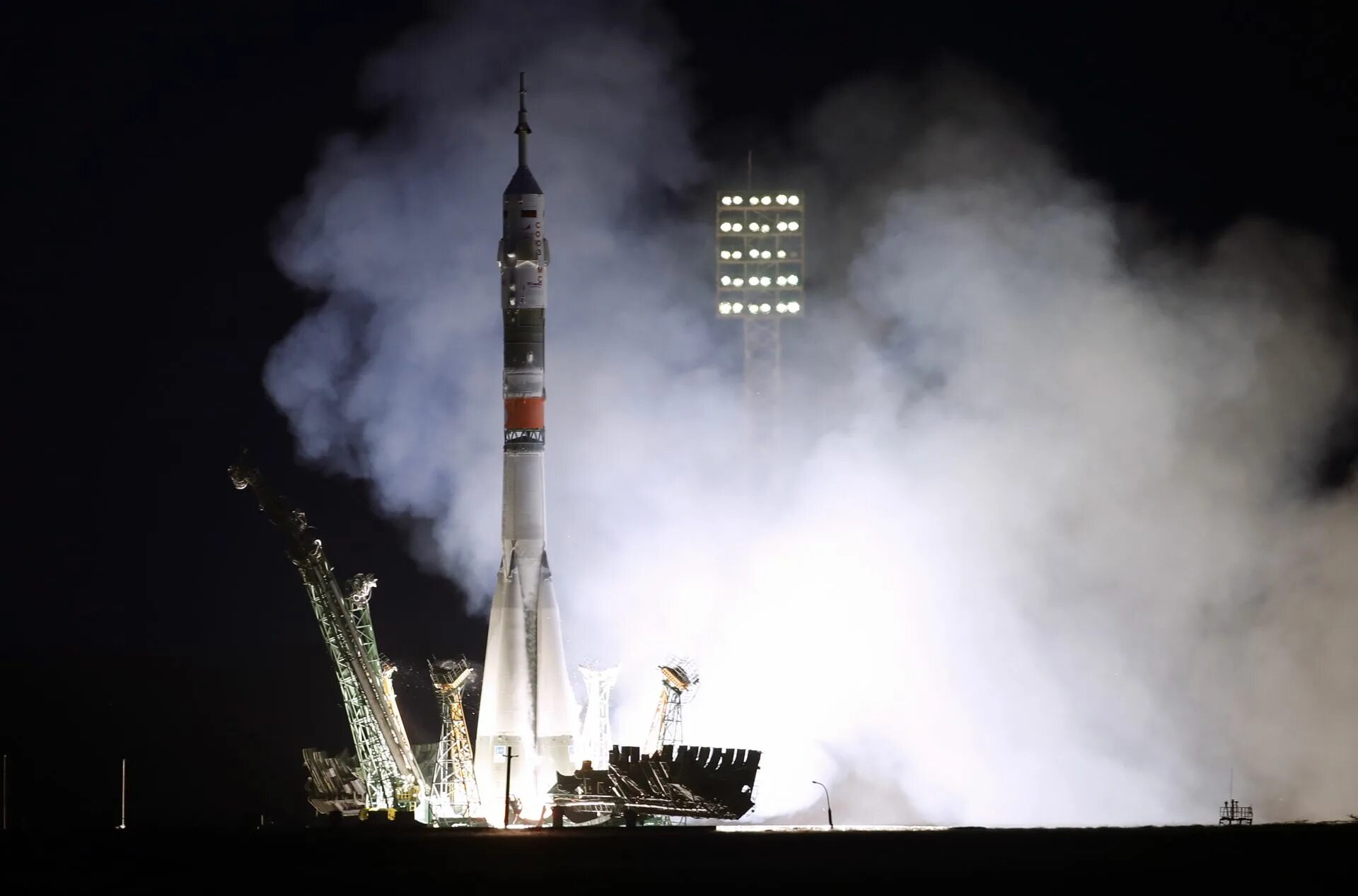 Ракетоноситель союз 2. Ракета союз-2. Пилотируемая ракета союз. Роскосмос байконур. Ближайшие космические запуски.