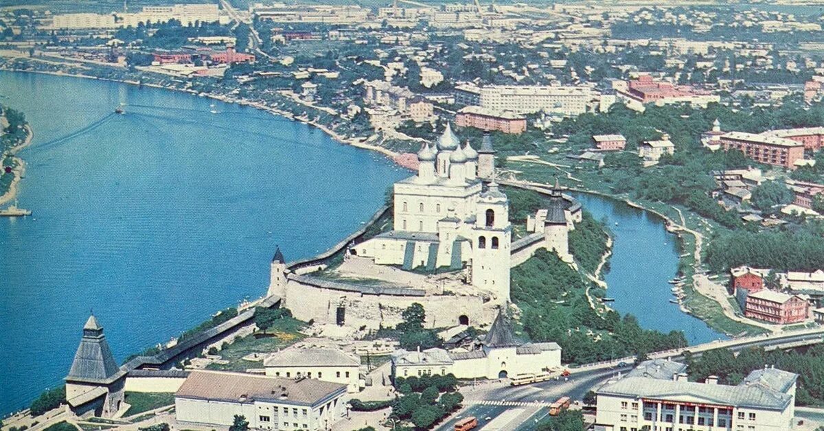 Псковский кремль кром. Псков-печоры талабские острова. Псковский кремль кром. Церкви на запсковье псков. Псков советский.