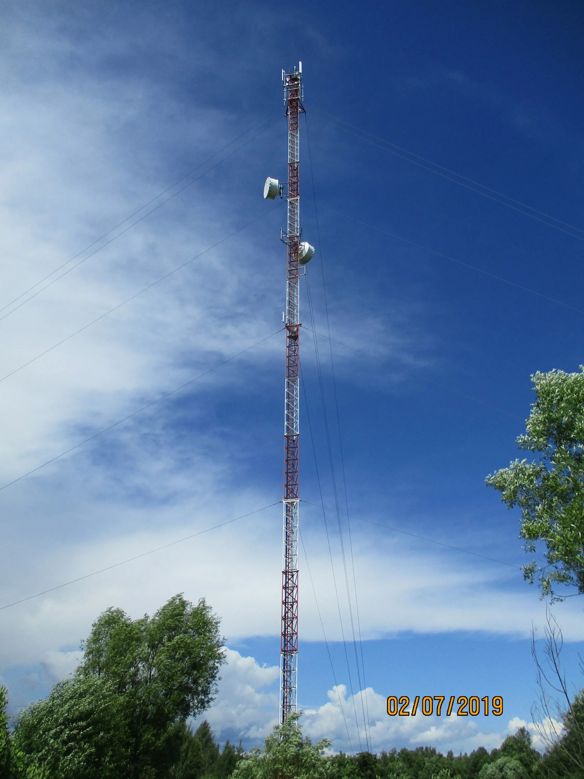 Казахстан мачта высотой 192 м. Телевизионная вышка 850 метров. Мачта высотная. Метеомачта обнинск. Мачта 100 метров.