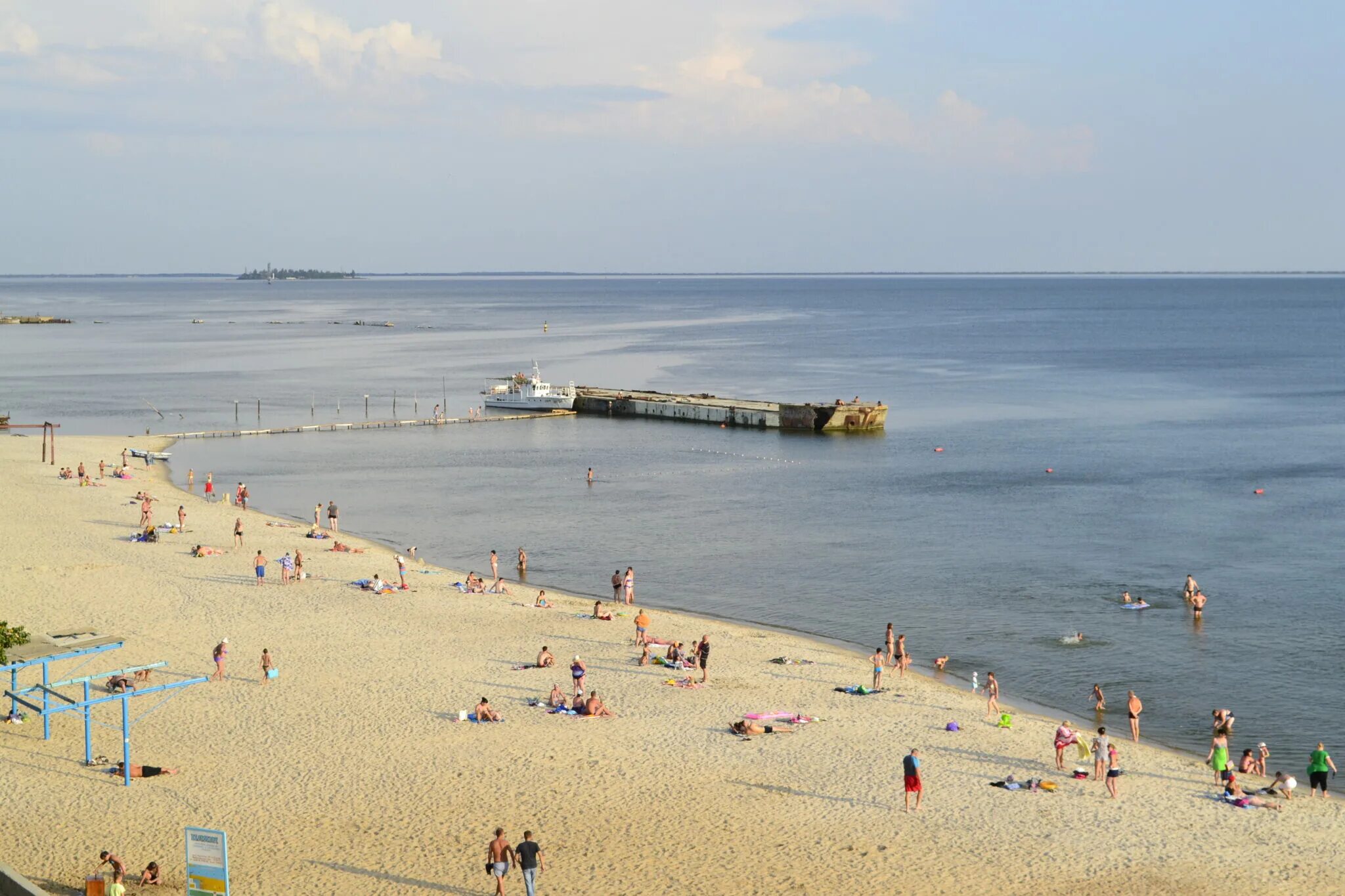 Этнотуристический комплекс атамань. Тамань краснодарский край. Поселок волна тамань. Краснодарский край станица таманская. Станица тамань пляж.