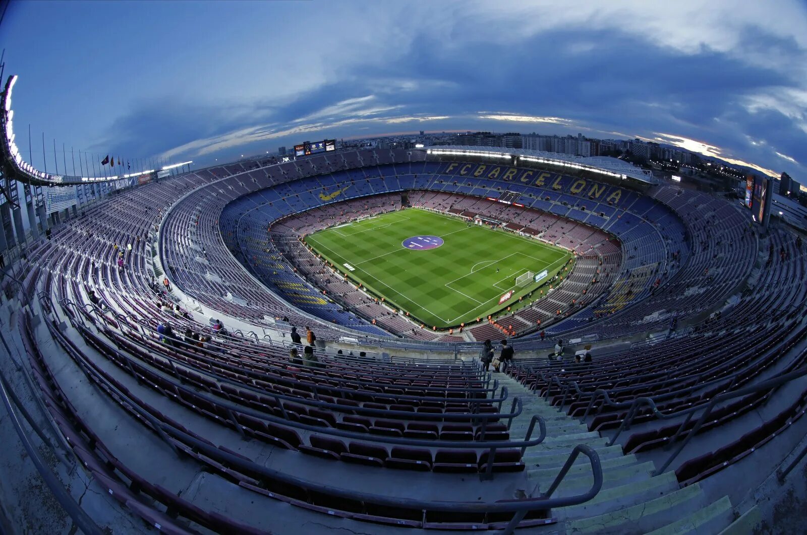 Граждан стадион. Стадион Camp nou. Стадион Камп ноу в Барселоне. Барселона футбольный стадион Камп ноу. Стадион Camp nou FC Barcelona.