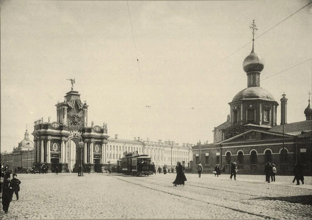 Красные ворота москва 1917 г. Церковь трехсвятительская у красных ворот. Красные ворота москва. Триумфальная арка красные ворота в москве. Красные ворота церковь.