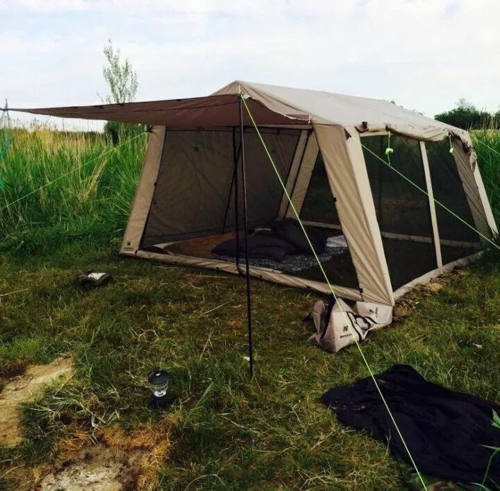 Тент кемпинговый outventure royal house. Тент outventure royal house v2 tarp. Шатер outventure royal house. Шатер нордвей роял хаус. Тент туристический outventure tarp.