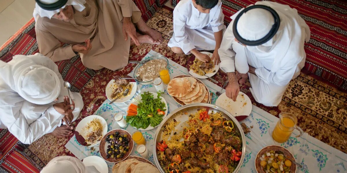 Мусульманская кухня. Трапеза мусульман. Блюда на Рамадан праздник. Блюда на Ураза байрам. Ураза когда кушать
