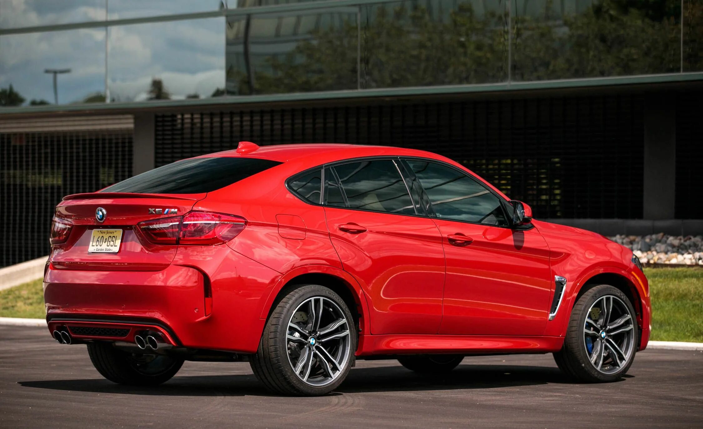 BMW x6 m 2017. BMW x6m 2018. БМВ x6 m 2017. BMW x6 m 2017 белая.