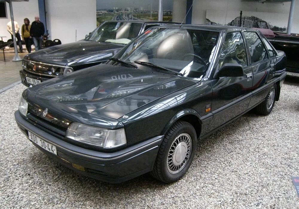 Рено 21 год. Renault 21. Renault 21 1989. Renault 21 1986. Renault 21 Hatchback.