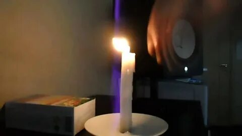 Как можно погасить свечу не касаясь ее