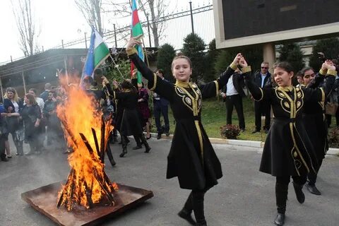 Навруз отмечают азербайджанцы