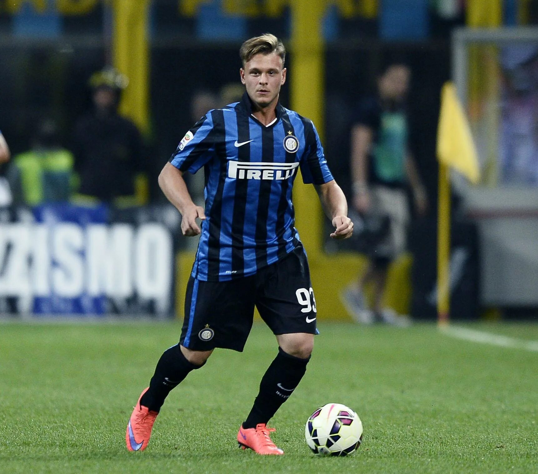 Интер милан. Футбольный матч. Чемпионат италии. Интер 2012. Интер милан рома прямая трансляция.