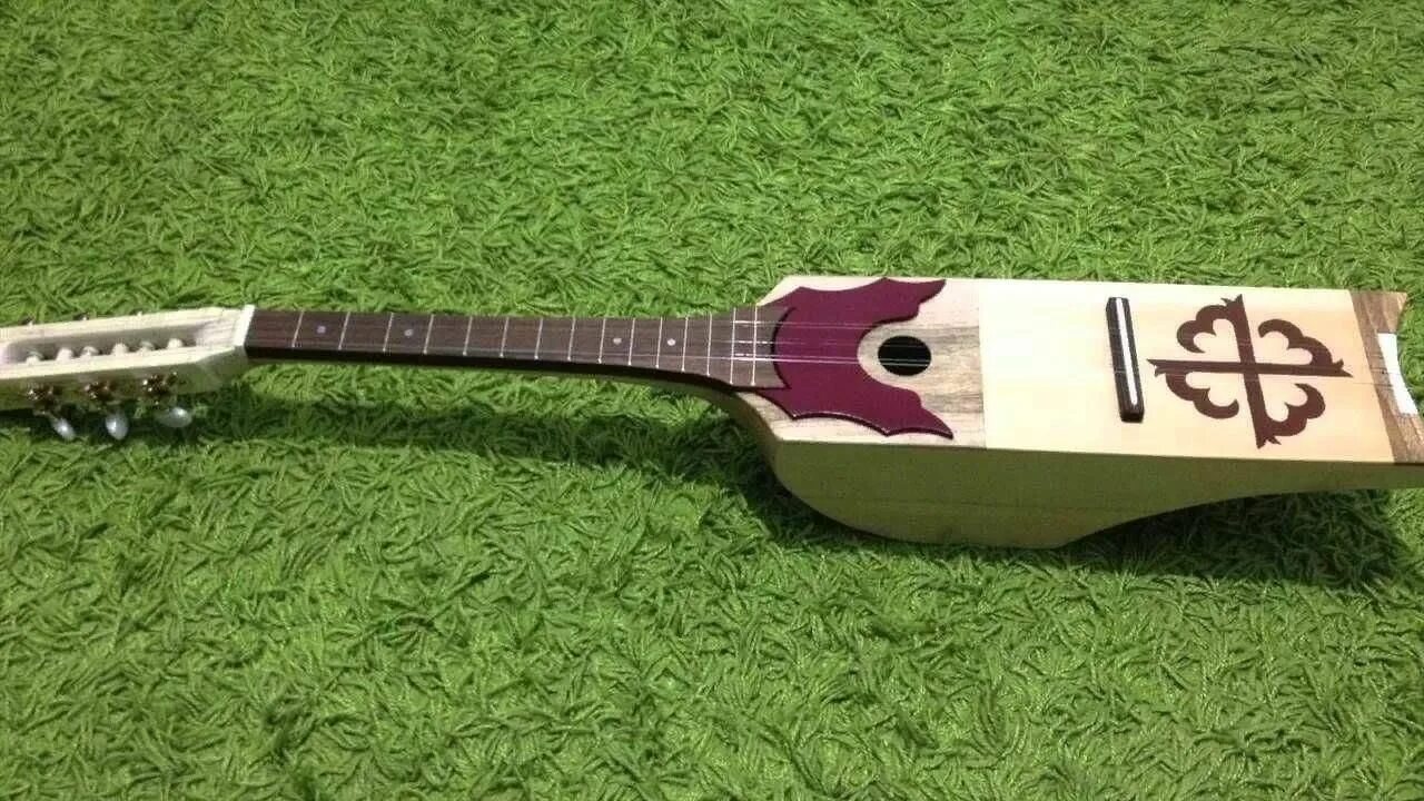 Пондар чеченский. Чеченский дечиг пондар. Чеченский дечиг пондар. Чеченский народный инструмент пондар. Дечиг пондар.