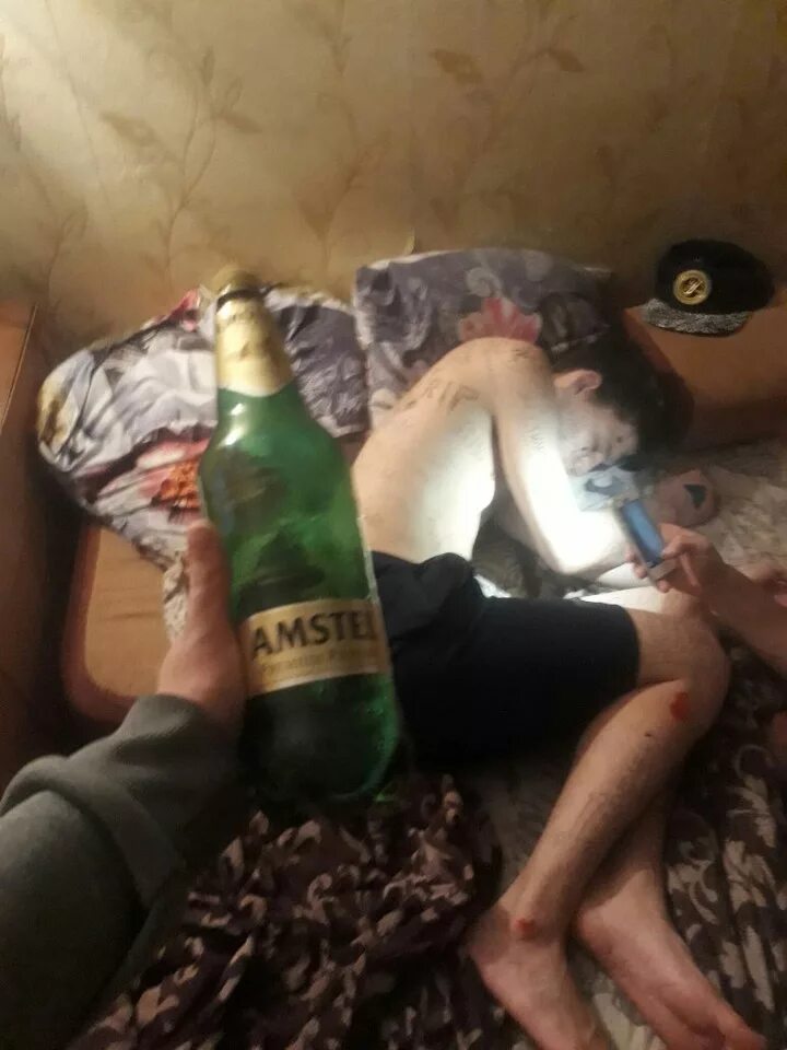 Пьяную телку на хате