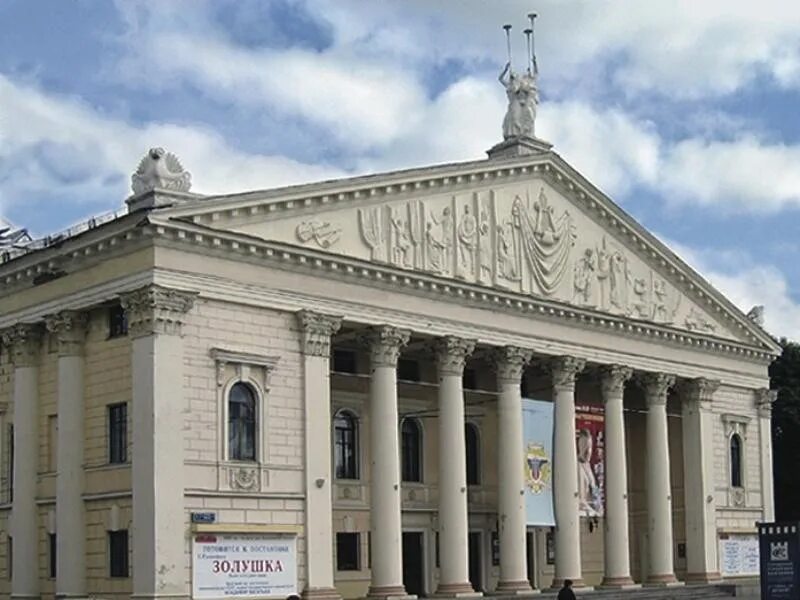 Воронежский оперный театр. Воронежский государственный театр оперы и балета. теарт оперы и балета воронеж. театр оперы и балета воронеж здание. фасад театра оперы и балета воронеж.