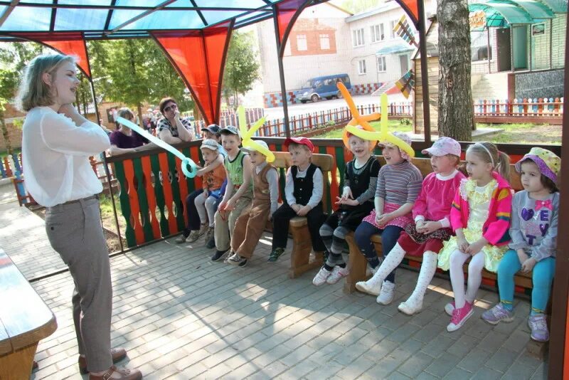 Реабилитационный центр теремок рославль. Детский дом рославль теремок. Теремок рославль. Теремок рославль. Теремок рославль.