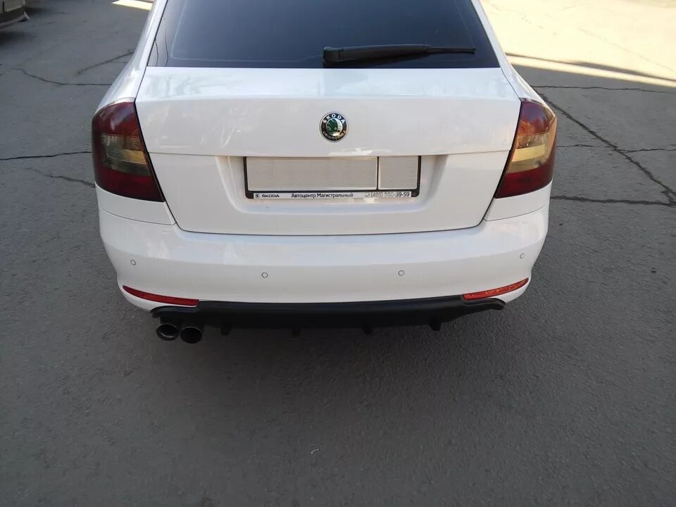 Диффузор Skoda Octavia a5. Octavia a5 задний диффузор. Диффузор задний Skoda Octavia a5 RS. Skoda Octavia a5 задняя часть.