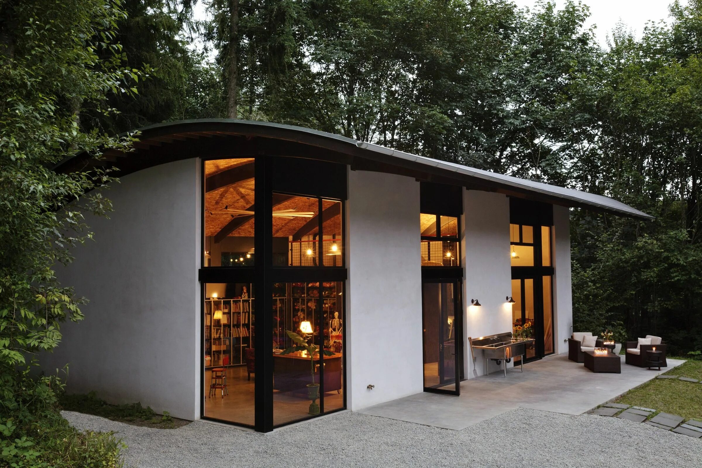 Контемпорари архитектура экстерьер. Особая дома. Современный частный дом. Цинковый дом. Викторианский домик.