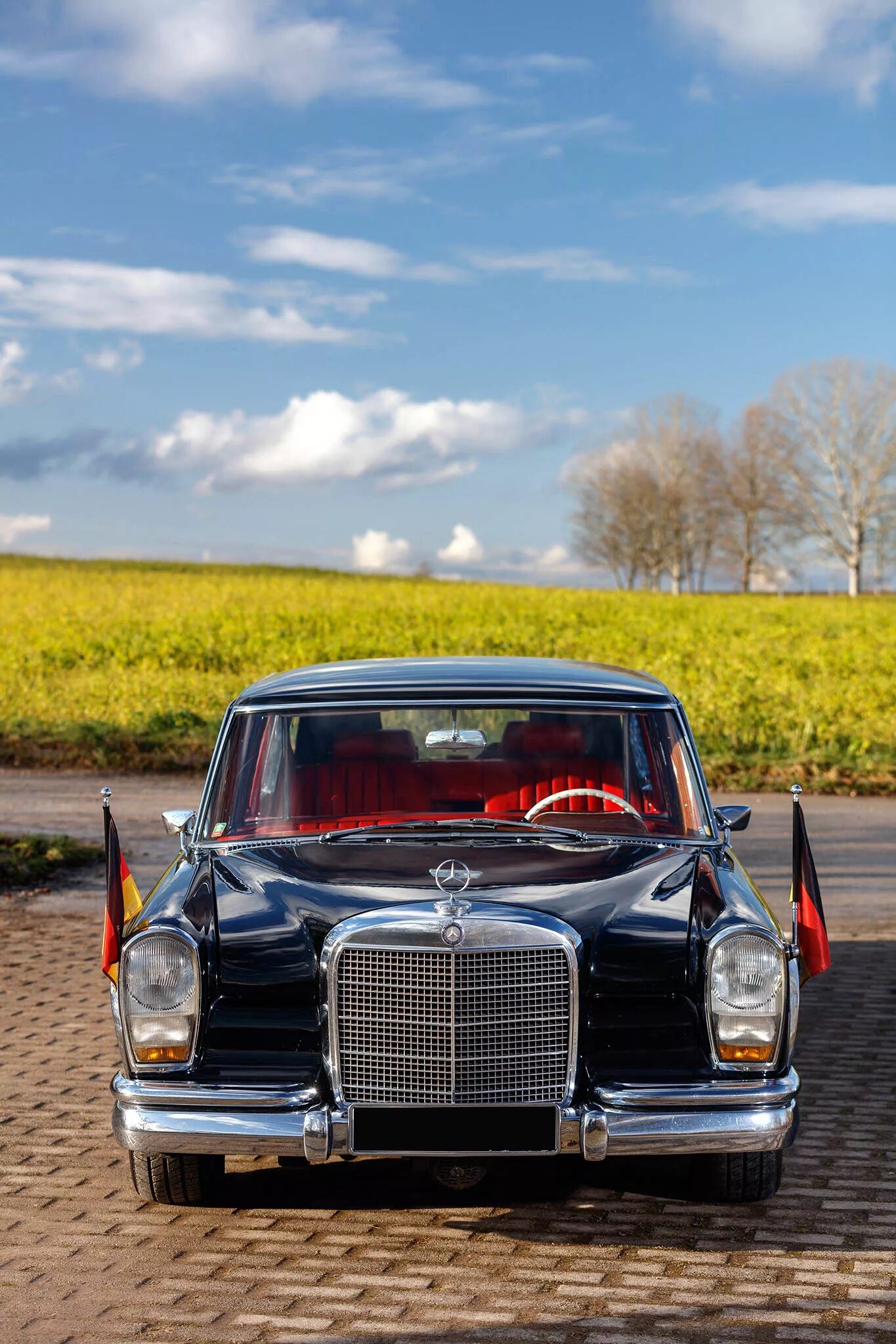 600 сотый мерседес. Mercedes 600 w100. 600 сотый мерседес. Mercedes-benz 600 pullman limousine. Mercedes 600 pullman.