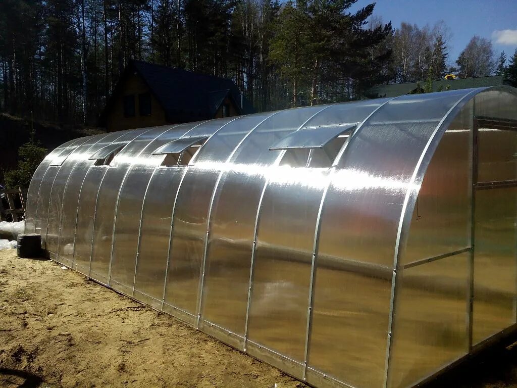 Теплицы питер. , 75е. Смоленская фабрика теплиц. Фабрика теплиц берёзовский. Саратовский завод готовых теплиц.