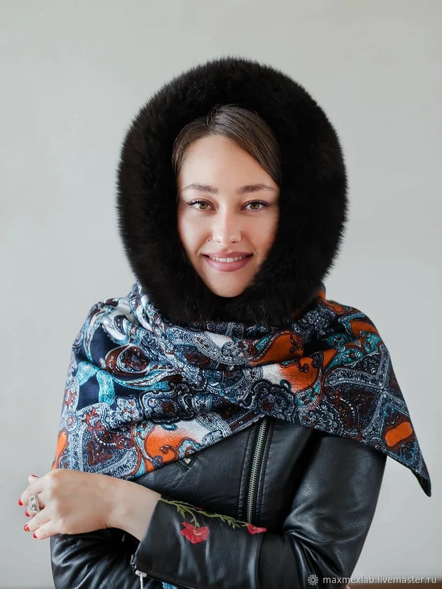 Как носить палантин с капюшоном. Платок снуд с мехом. палантин на куртку с капюшоном. палантин с мехом. шарф на куртку с капюшоном.