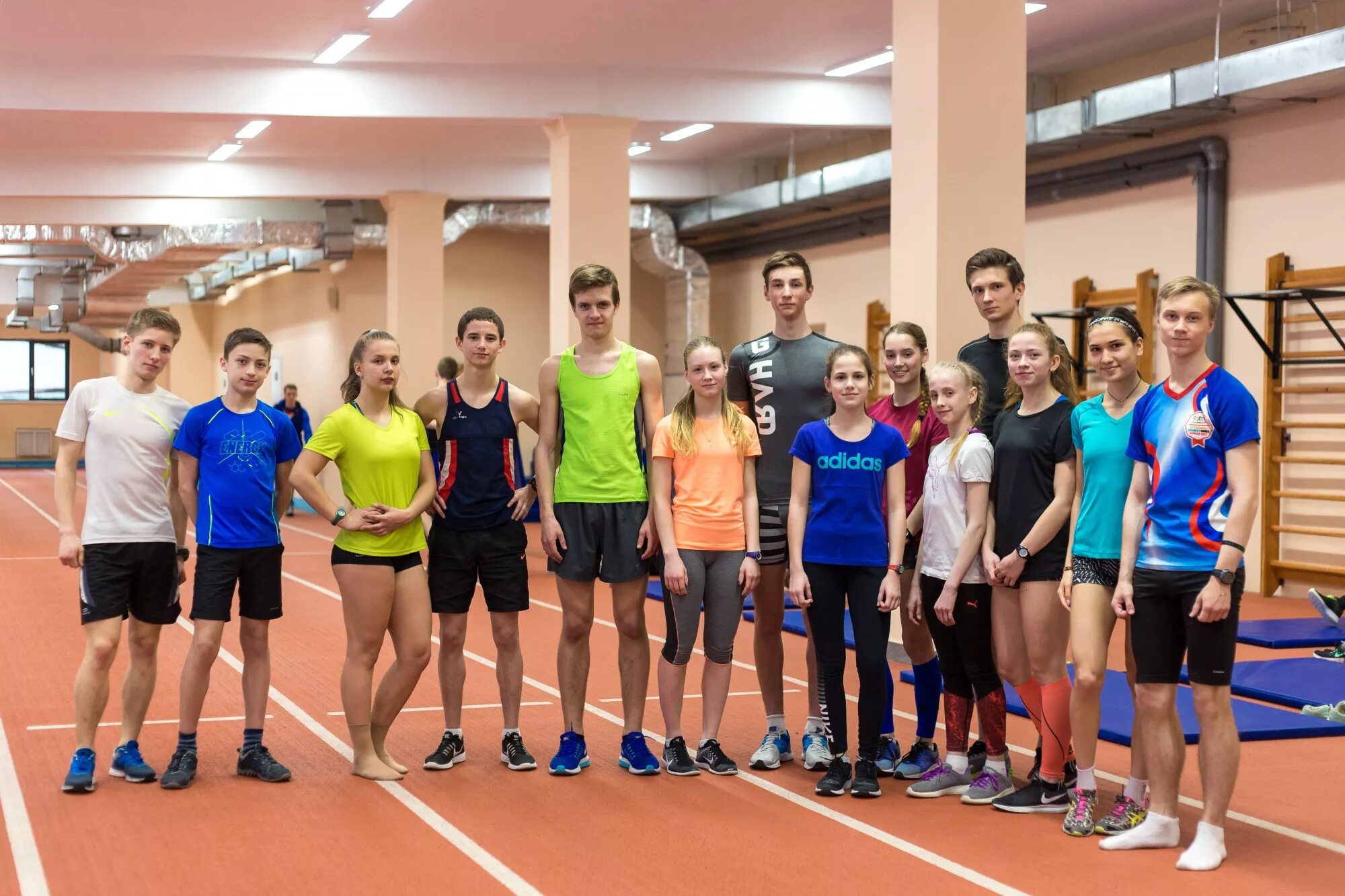 Дом спорта. Интерьер спортзала в частном доме. Дом спорта. Спортивная 24. Красная 10 электросталь.