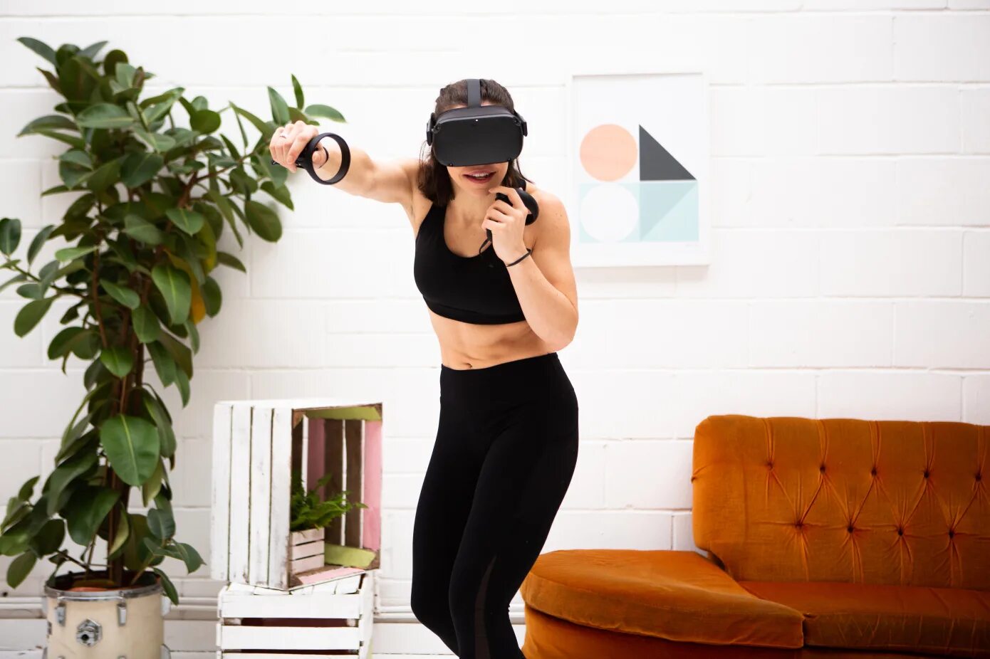 Vr фитнес. ВР фитнес. VR спорт. Виртуальная реальность фитнес. VR игра для фитнеса.