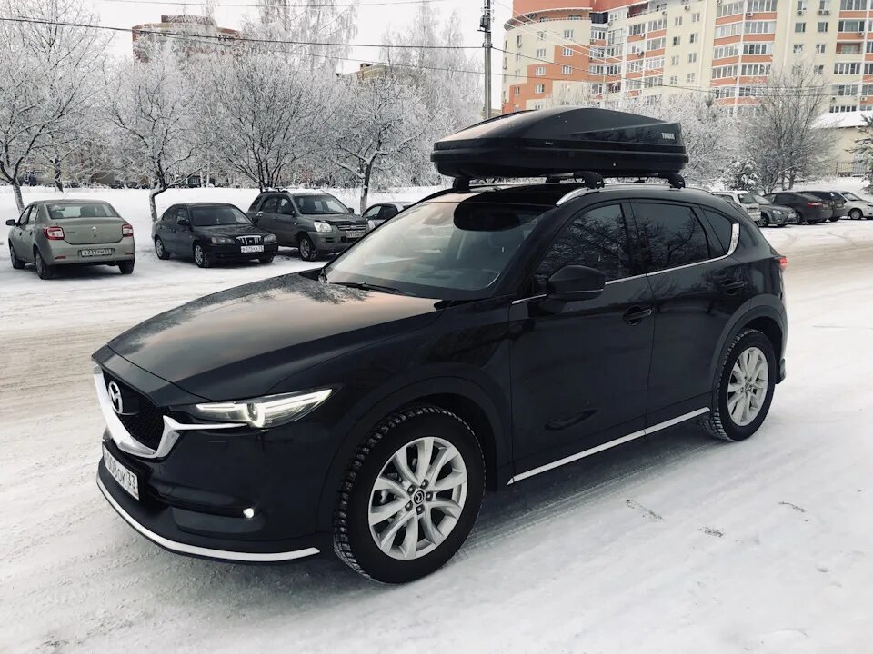 Крыша мазда сх 5. Thule Motion XL 800 на Mazda CX-5. Автобокс на мазду сх5. Мазда cx5 с Thule. Мазда СХ-5 С автобоксом.