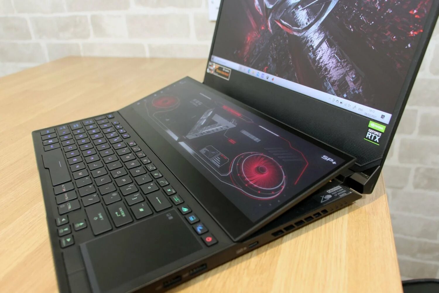 ASUS ROG Zephyrus Duo 15 se. ASUS ROG Zephyrus Duo 15 se gx551. ASUS ROG Zephyrus 15. ASUS ROG Zephyrus 15se. Asus zephyrus duo купить