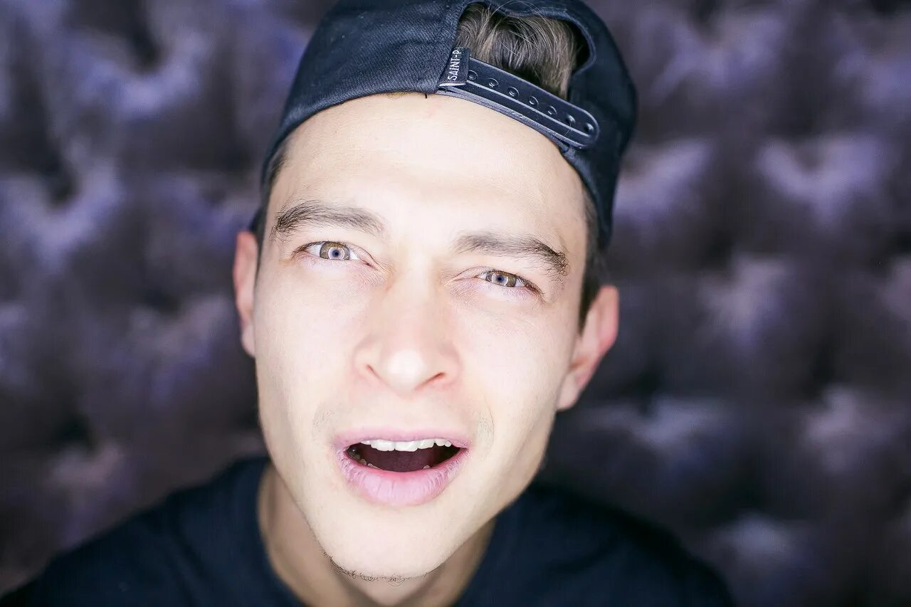 Продюсер кравца. Продюсер кравца. Продюсер кравца. Кравц фото. Продюсер кравца.