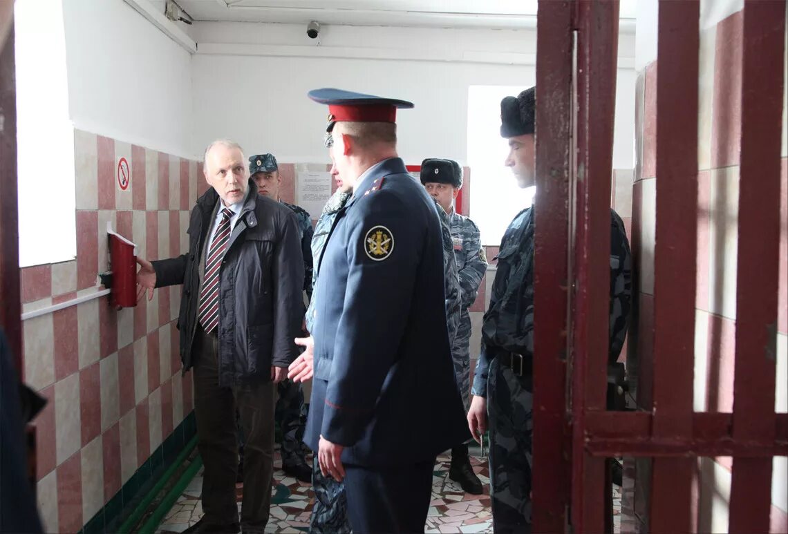 Лица содержащиеся в следственных изоляторах. Кто содержится в следственном изоляторе. Лица содержащиеся в следственных изоляторах. Фсин россии сизо. Евгений макаров ик 1.