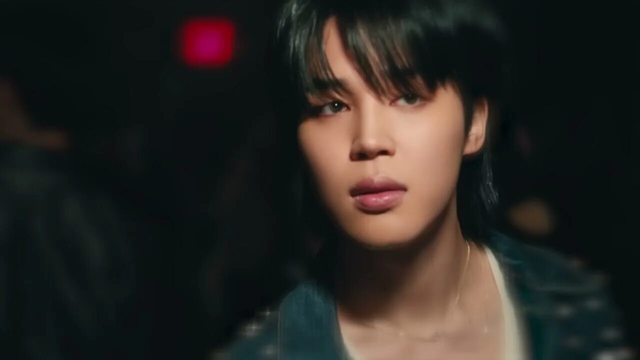 Песня jimin like crazy. Чимин бтс 2025. бтс вайб. jimin like crazy. чимин playlist 2025г.