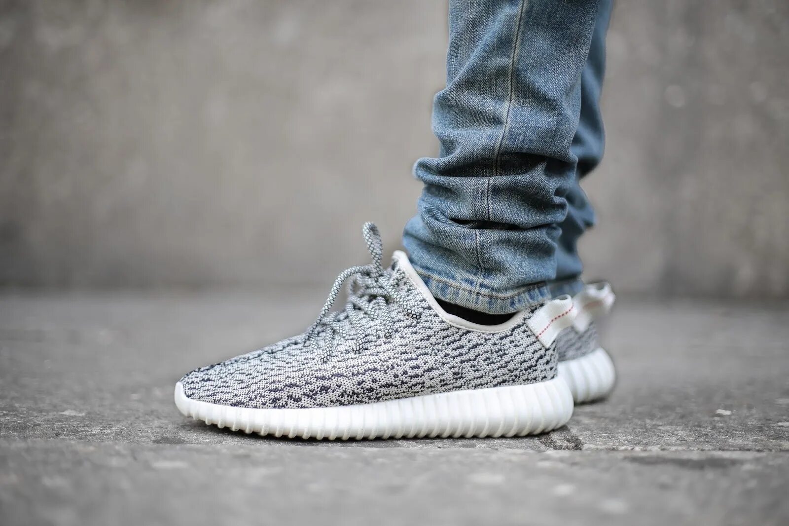 Адидас Yeezy Boost. Адидас ИЗИ буст 350. Адидас ИЗИ 2. Кроссовки adidas Yeezy Boost. Кроссовки изи 350