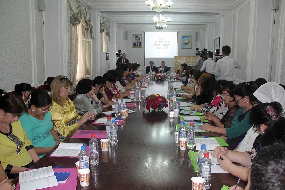 площадь "звёзды худжанда". автобус худжанд. оренбург худжанд. худжандский медицинский колледж. оренбург худжанд.