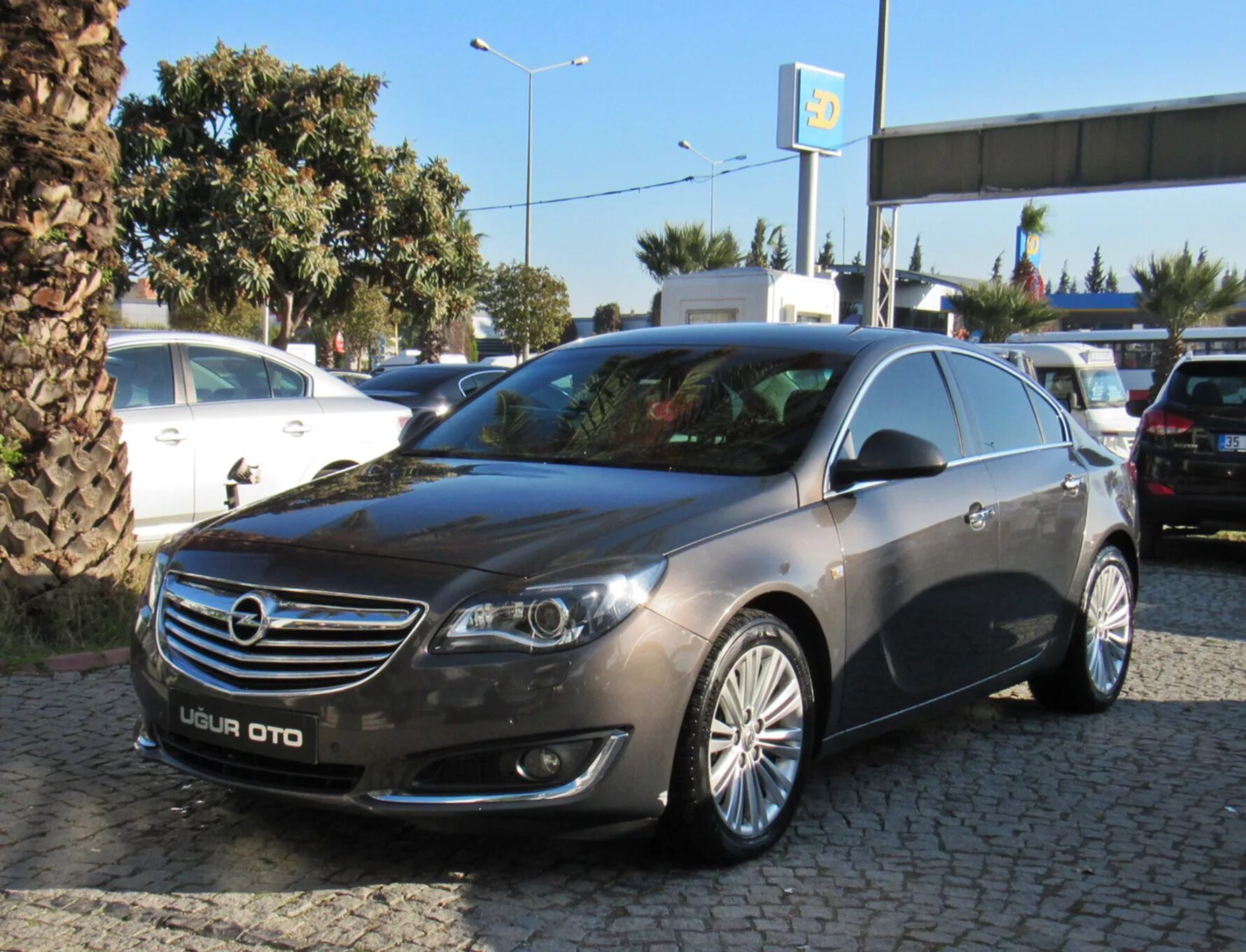 опель инсигния 2015 года. опель инсигния 1. Opel insignia 1. 6. 0 дизель.
