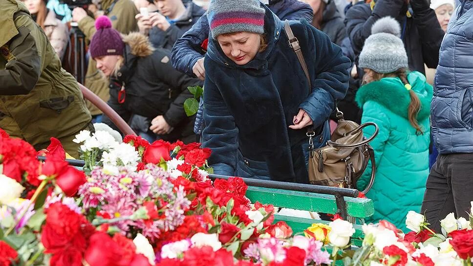 Траур в екатеринбурге. Скорбь в Брянской области. Губернатор Рязанской области объявил день траура.