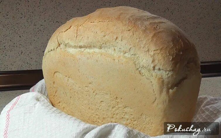 Рецепт хлеба в сорта. Хлеб из пшеничной муки первого сорта. Хлеб в духовке. Белый пшеничный хлеб. Хлеб пшеничный из муки высшего сорта.