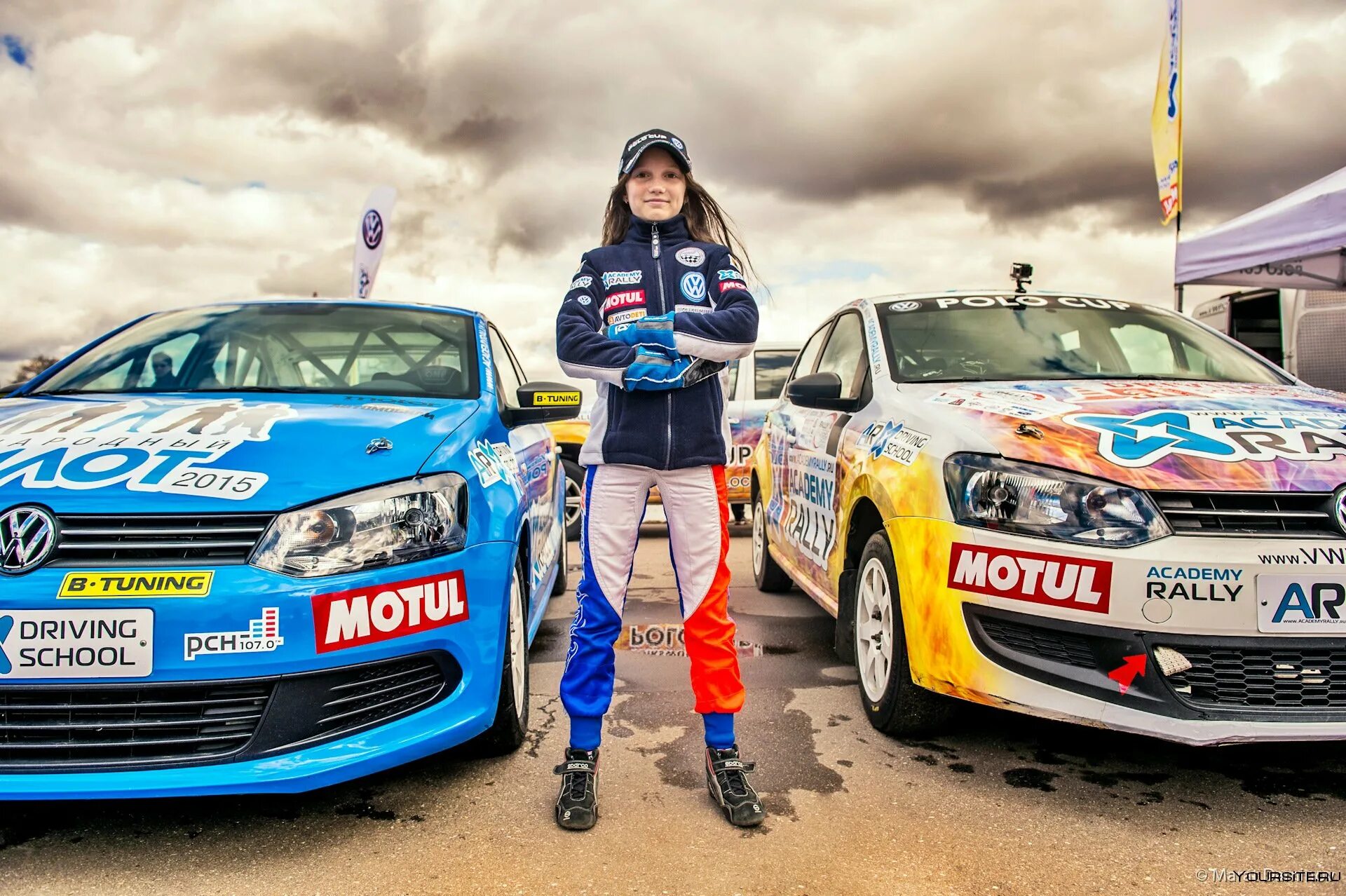 Привязанность автоспорт. Гонщица Сидоркова. Ира Сидоркова гонки. Раллийный поло седан.