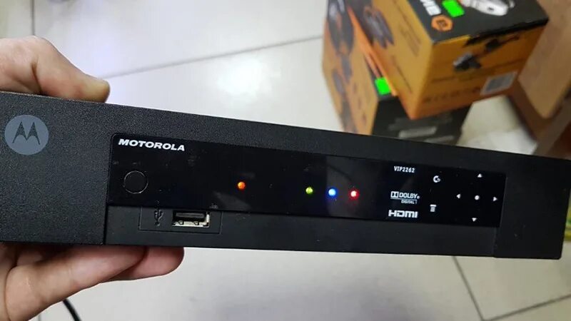 Горит приставка. Приставка моторола vip2262 индикаторы. приставка cisco билайн горит красным. перезагрузка приставки билайн. приставка билайн cisco горит красная лампочка.