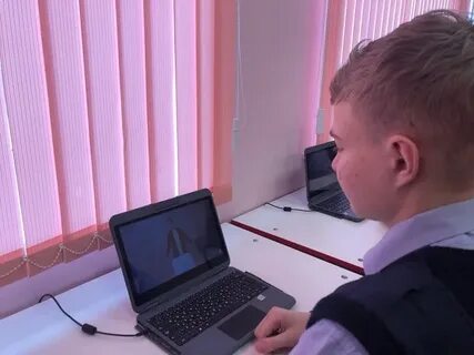 Ученику 9 класса эльхаму пришло смс