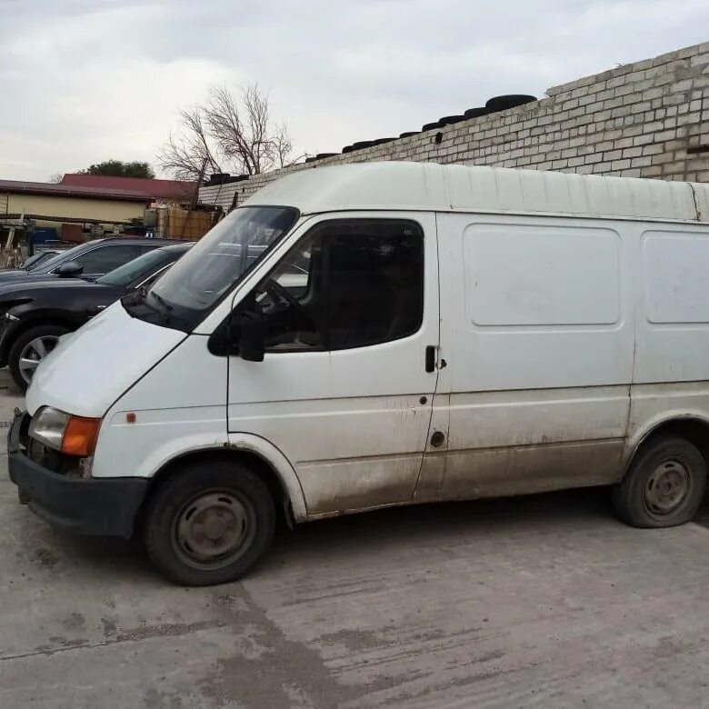 Ford Transit 1993. Форд Транзит 1993 года. Форд Транзит 1999 грузовой фургон. Грузовой Форд Transit 1993.