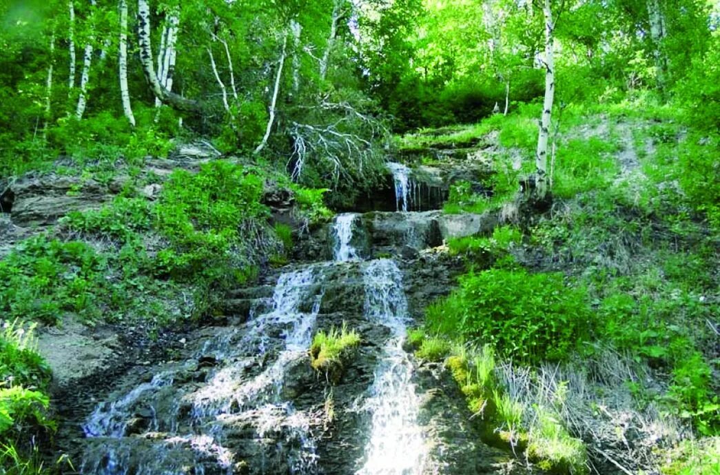 Родник 22. Водопад Шарлама Бижбулякский район. Водопад Шармала Бишбулякский ра. Водопад Усак Кичу Бижбулякский район. Водопад Шарлама Башкирия.