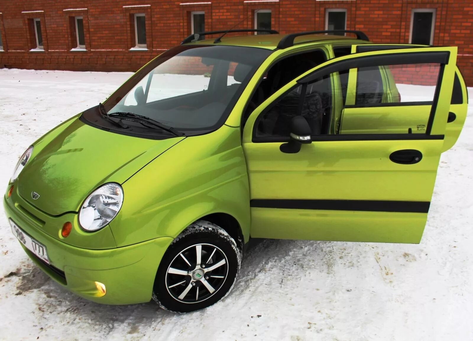 Куплю автомобиль матиз. Дэу Матиз. Дэу Матиз 2012 2014. Равон Матиз 2022. Daewoo Matiz 2021.