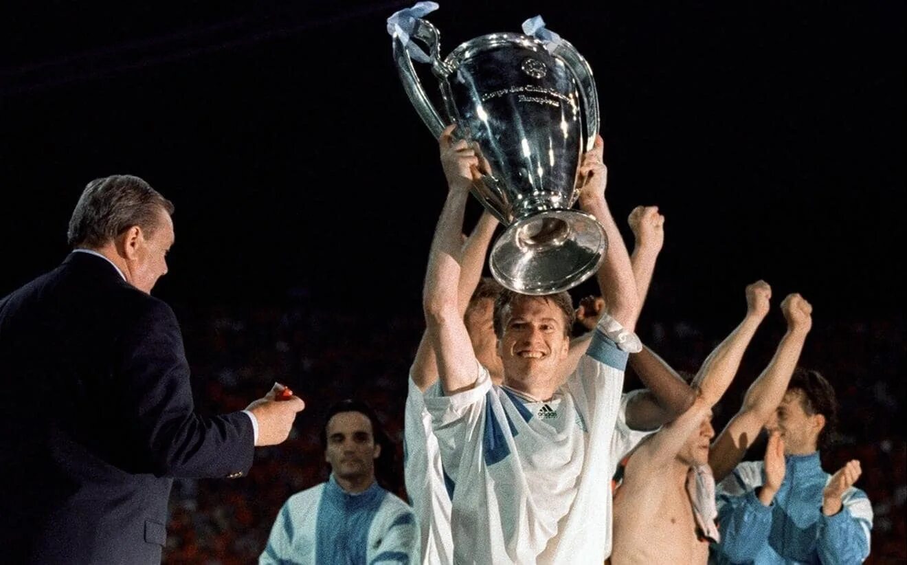 Лига чемпионов 1993. Лига чемпионов 1993. Финал лиги чемпионов уефа 1993. Лига чемпионов 1993. Олимпик 1993 год лига чемпионов.