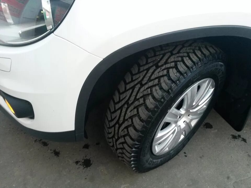 Шины АТ 215/65 r16. Continental CONTICROSSCONTACT at 215/65 r16. 215 65 R16 шины на Тигуан. 215/70/16 АТ. Шины 215 65 r16 a t купить