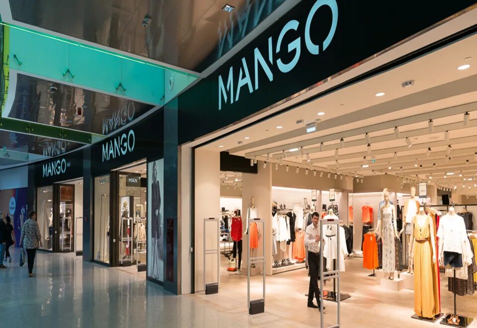 Манго магазин. Манго магазин одежды. Магазин манго в Москве. Манго Кунцево Плаза.