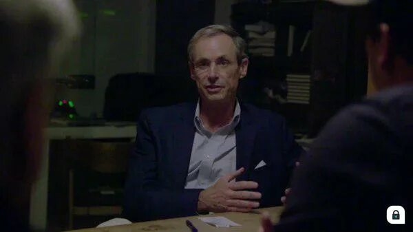 Электронные часы 2:00. 22. Время 3 11 22. Трейлер 11 22 63. Время 3 11 22.